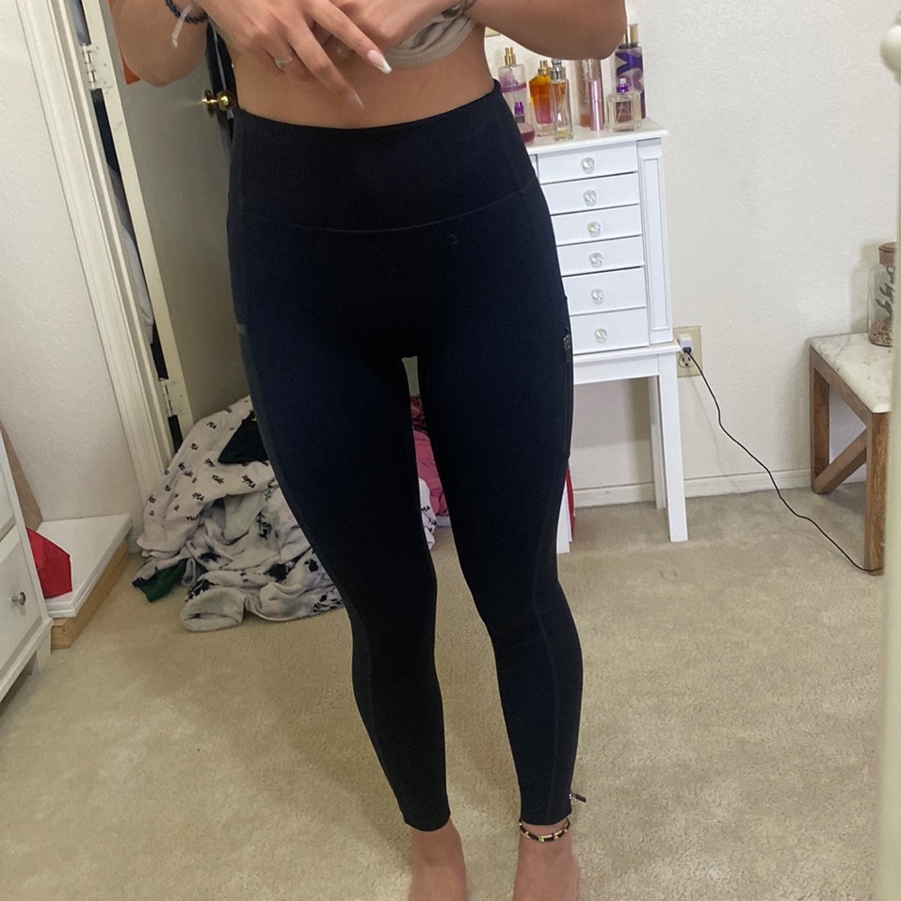 black leggings